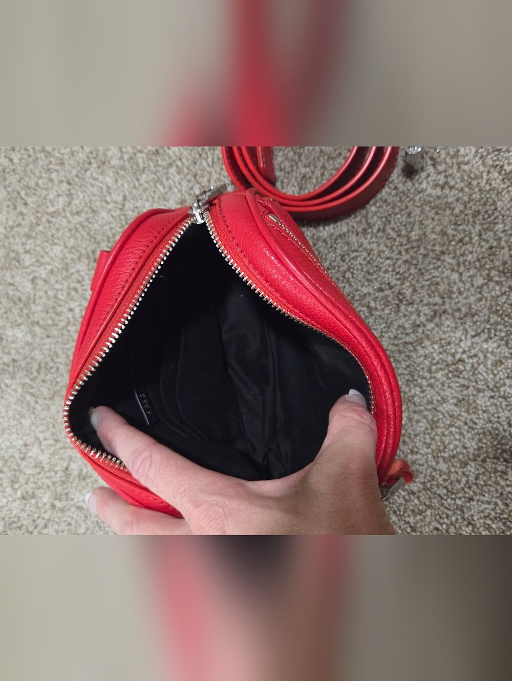 Rebecca Minkoff Blythe belt bag In Vibrant Red Leather - Picture 4 of 5